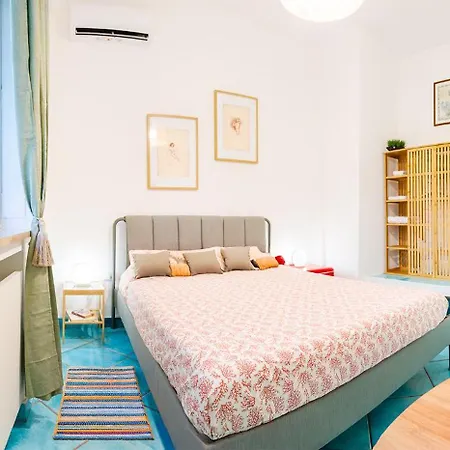 Follaky Secret Garden 4* Naples