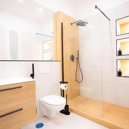 Follaky Secret Garden Bed & Breakfast 4*