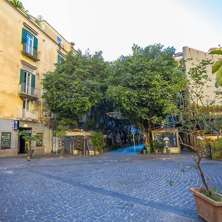 Bed & Breakfast Follaky Secret Garden Neapel