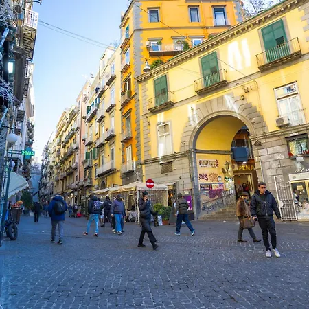 Follaky Secret Garden 4* Naples