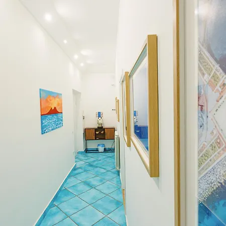Follaky Secret Garden 4* Naples